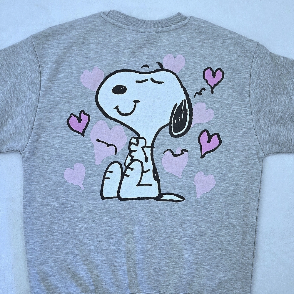 Peanuts🥜 Snoopy "Dreaming About You"😴 Sweatshirt - NWOT - Picture 12 of 15
